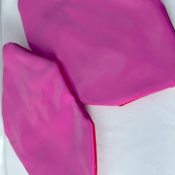 MACYS LIPS Make Up Bag Storage Case Zip Close NEW NWT - Picture 3 of 5